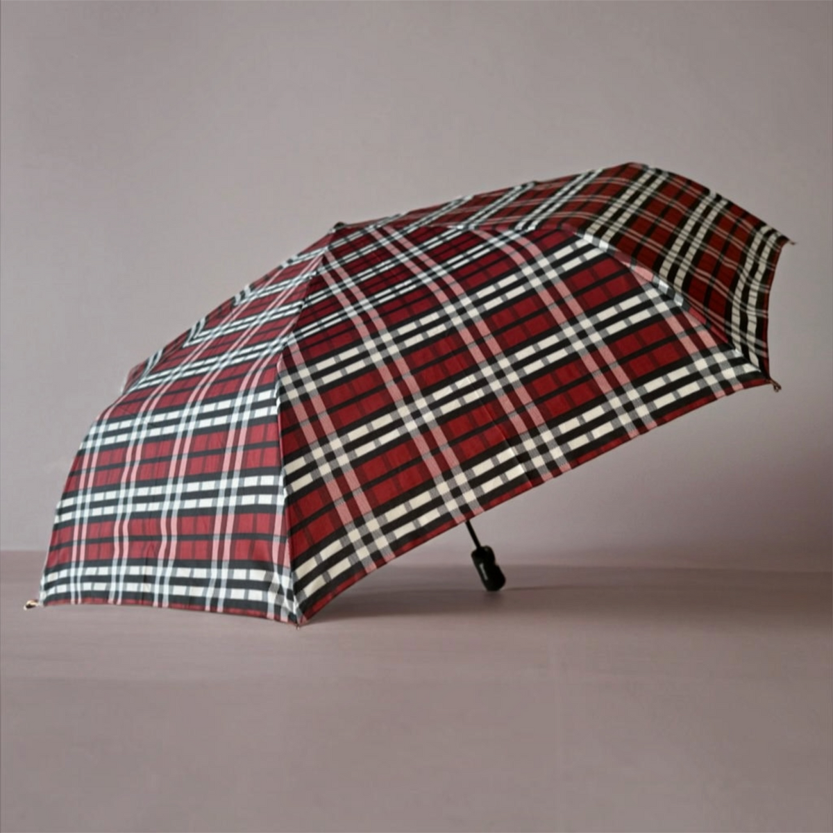 Classic Tartan Compact Travel Umbrella – Auto Open &amp; Close Brolly