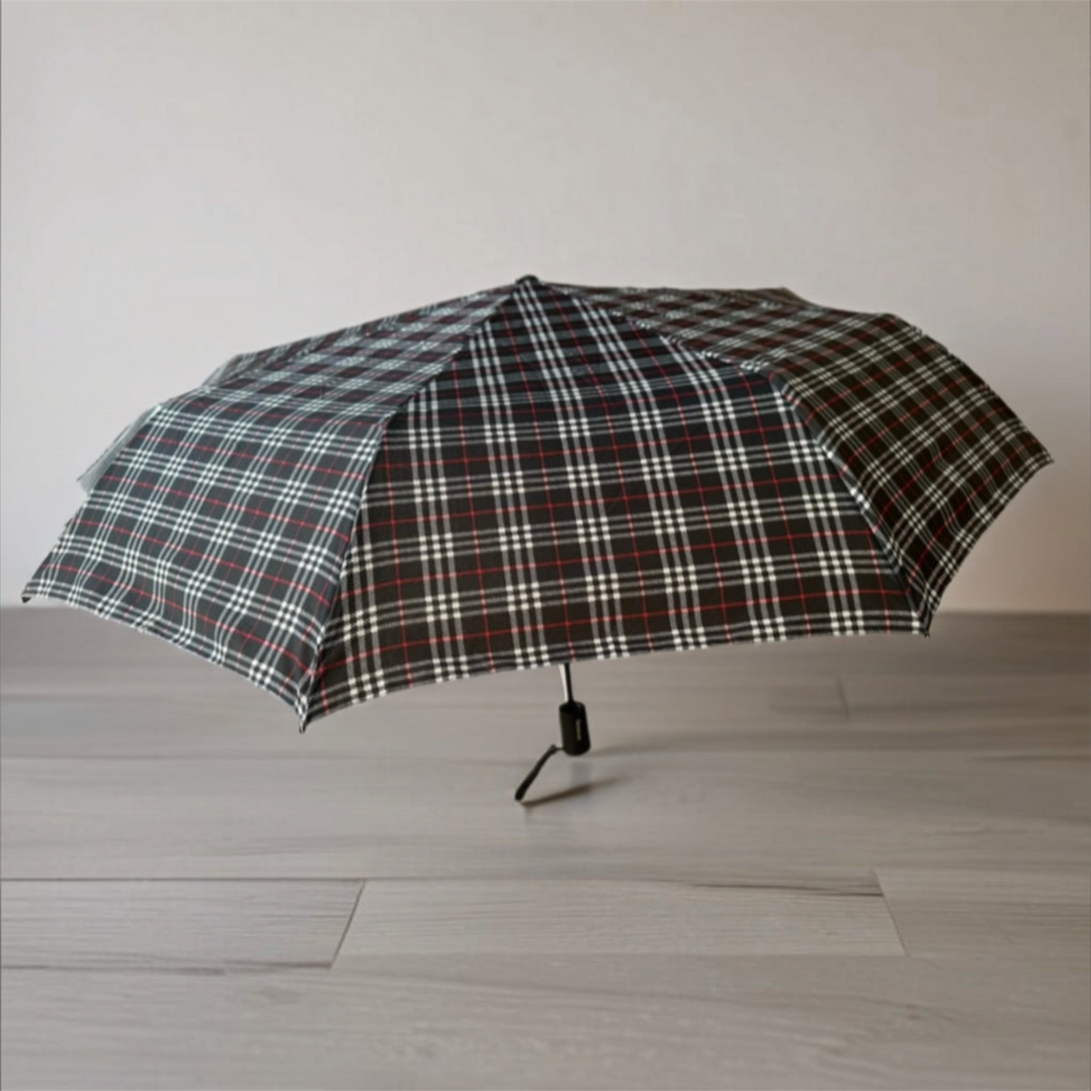 Classic Tartan Compact Travel Umbrella – Auto Open &amp; Close Brolly