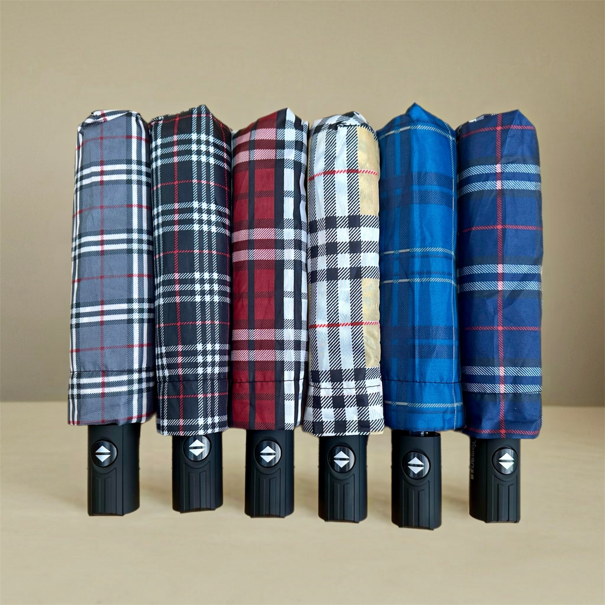 Classic Tartan Compact Travel Umbrella – Auto Open &amp; Close Brolly
