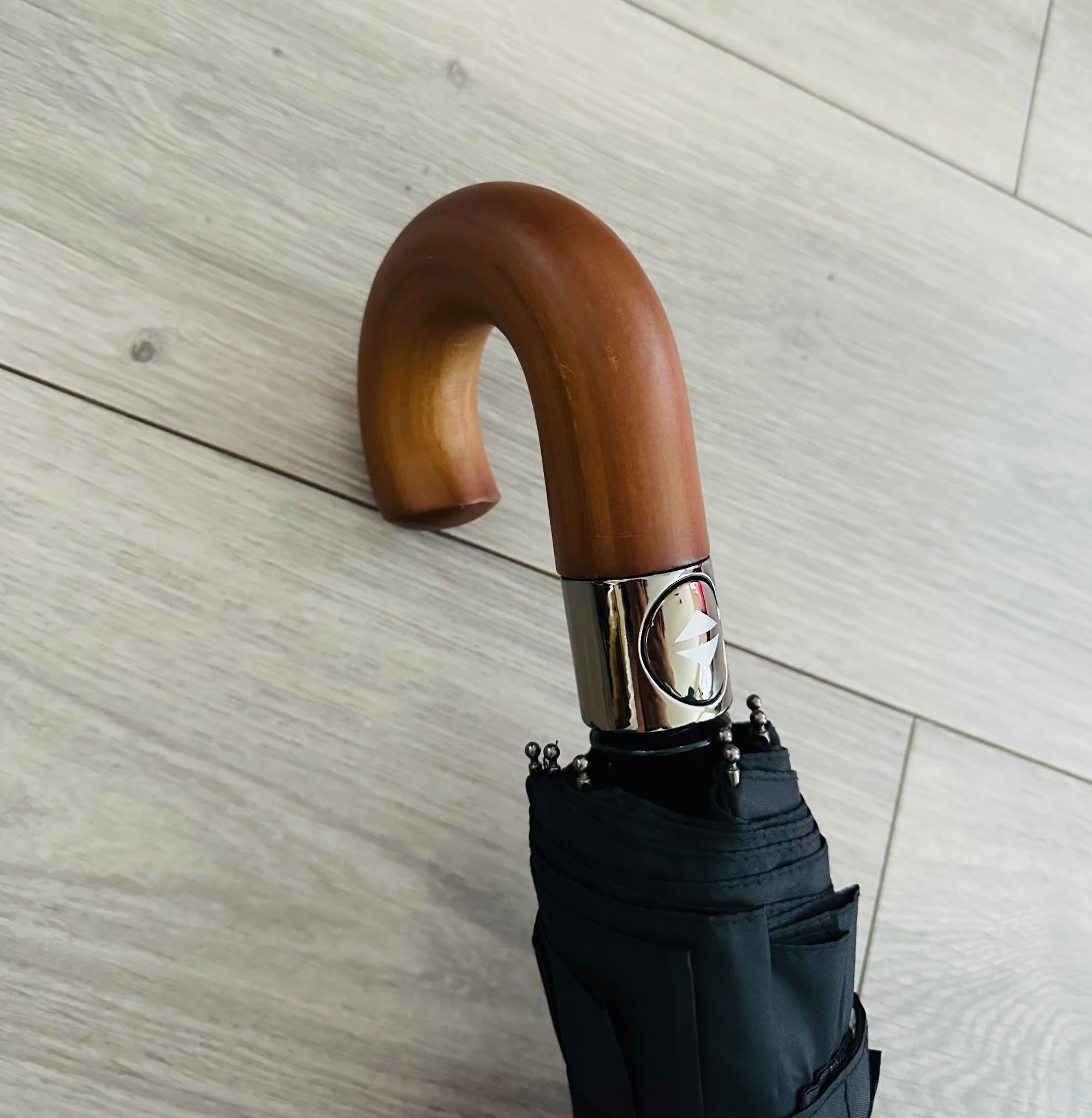 Wooden Handle Compact Auto Open&amp;Close Crook Umbrella